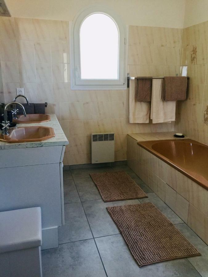 Saberic Apartman Vence Kültér fotó